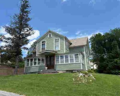 6 Bedroom 1BA 1812 ft Single Family Home For Sale in WEST RUTLAND, VT