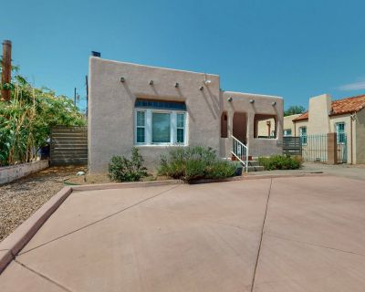 2 Bedroom 1BA 937 ft Single Family House For Sale in Albuquerque, NM
