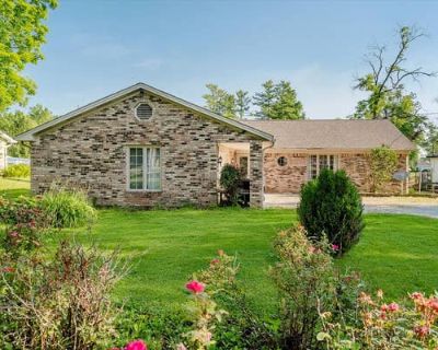 3 Bedroom 3BA 1766 ft Single Family Home For Sale in LEBANON, IN