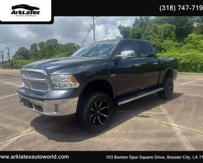 2017 Ram 1500 Crew Cab Lone Star Silver Pickup 4D 5 1/2 ft