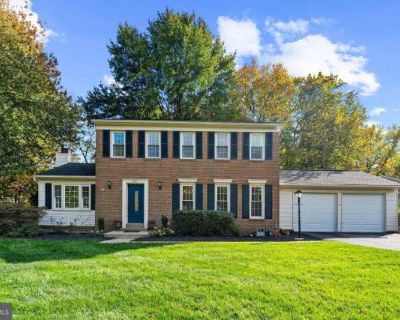 2307 BALLYCAIRNE Court. image_url. In unit laundry Patio / balcony Hardwood floors Pet friendly Garage Gym Unit Amenities fireplace hardwood floors in unit laundry patio / balcony Property Amenities pet friendly gym parking garage guest suite. 3 Bedroom. 5 Bathroom. 2905 ft