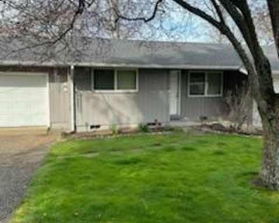 2 Bedroom 1BA 703 ft Pet-Friendly Apartment For Rent in Brownsville, OR