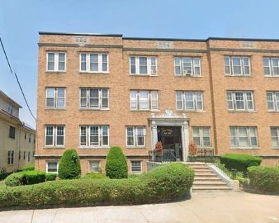 2 Bedroom 1BA 1453 ft Condominium For Sale in CHELSEA, MA