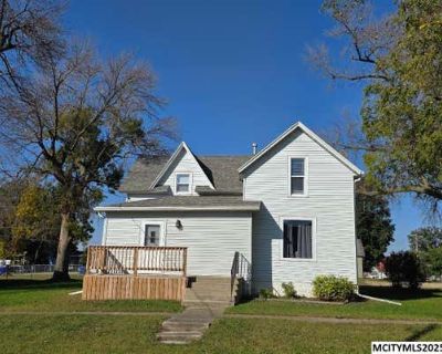 4 Bedroom 2BA 1659 ft Single Family Home For Sale in MESERVEY, IA
