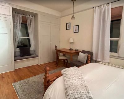 A Growing, Turnkey Business Opportunity This Heritage Home Bed & Breakfast is a turnkey business with a proven track record of success. Since its inception, revenue has shown steady annual growth, with a 20% increase in 2024 and a projected 15% additional growth in 2025 for both sales and bookings. The business has built a strong reputation in the hospitality industry, supported by a well-maint...