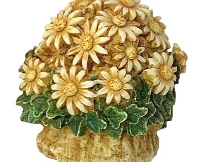 Harmony Kingdom Lord Byron Collection, Daisy Trinket Box