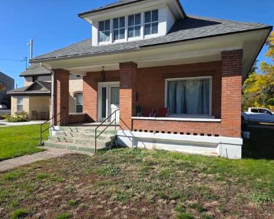 2 Bedroom 1BA 1000 ft Apartment For Rent in Logan, UT