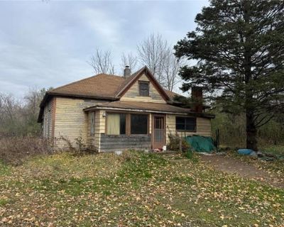 2 Bedroom 1BA 969 ft Single Family Home For Sale in SHELL LAKE, WI