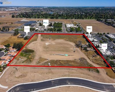Commercial Property For Sale in Manteca, CA