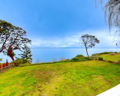 3 Bedroom 2BA House Vacation Rental in The Camano Taigh, Camano Island, WA