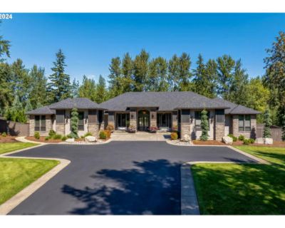 4 Bedroom 5BA 4264 ft Single Family Home For Sale in RIDGEFIELD, WA