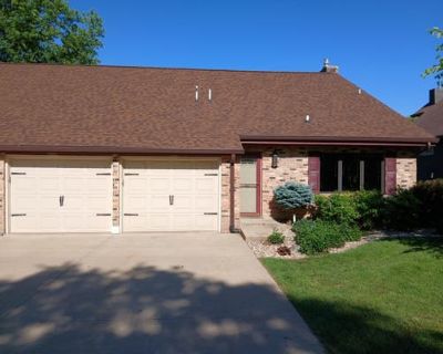 4 Bedroom 3BA 2276 ft Duplex For Sale in OKOBOJI, IA