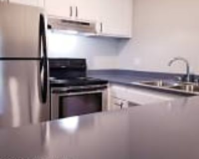 2 Bedroom 1BA 980 ft² Pet-Friendly Apartment For Rent in Sacramento, CA 3225 Julliard Dr