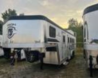 2024 Bison Trailers Trail Boss 4H Trainer Tack 4 horses