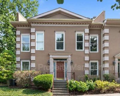 2 Bedroom 2.5BA 1818 ft Pet-Friendly House For Rent in Nashville, TN
