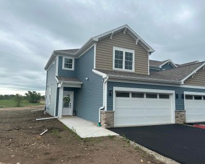 3 Bedroom 2BA 1664 ft Condo For Sale in Beloit, WI