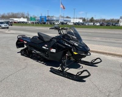 2023 Ski-Doo Renegade Adrenaline 850 E-TEC ES Ripsaw 1.25 Snowmobile -Trail Rome, NY