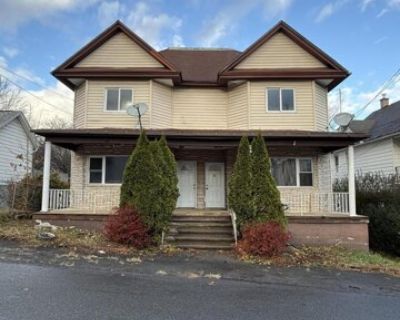 - Madison Ave, Carbondale, Home For Sale