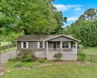 4 Bedroom 2BA 2112 ft Single Family Home For Sale in KNOXVILLE, TN