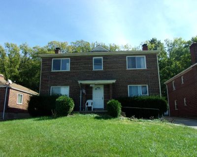 1 Bedroom 3220 ft Studio For Sale in Reading, OH