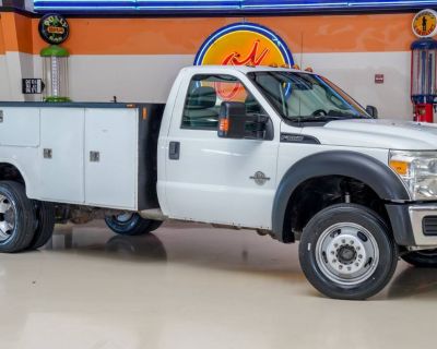 2014 Ford Super Duty F-550 Chassis Cab XL