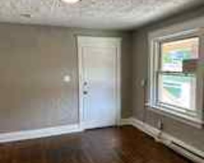 1 Bedroom 1BA 600 ft² House For Rent in Kansas City, MO 1700 E 36th St