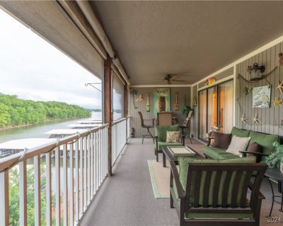 2 Bedroom 2BA 1197 ft Condo For Sale in Osage Beach, MO