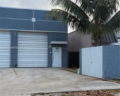 Commercial Property For Rent in Miramar, FL