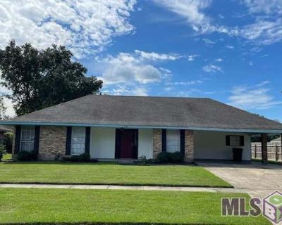 3 Bedroom 2BA 1890 ft Single Family Home For Sale in BATON ROUGE, LA