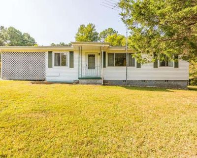 3 Bedroom 1BA 1056 ft Single Family Home For Sale in ROCKY FACE, GA