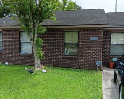 Duplex Apartment for Lease