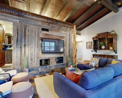 4 Bedroom 4BA House Vacation Rental in Tubin' Oasis at Horseshoe Bend Canyon...