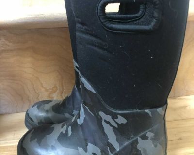 rain/snow boots, kids size 13