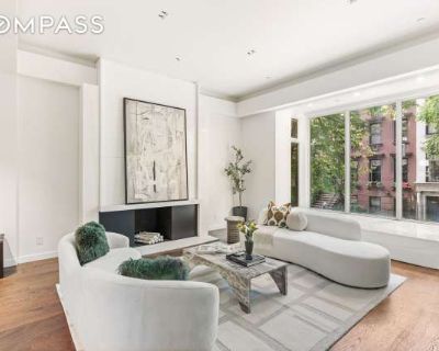 135 East 38th Street. Unparalleled in its food, culture, and unique energy, NYC is the place to call home. On-site laundry Patio / balcony Pet friendly Garage Walk in closets Elevator Unit Amenities bathtub extra storage fireplace oven patio / balcony range refrigerator walk in closets Property Amenities pet friendly elevator on-site laundry parking garage. 6 Bedroom. 7 Bathroom. 0 ft