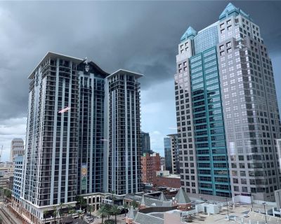 1 Bedroom 1BA 1602 ft Apartment For Rent in Orlando, FL