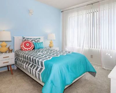 Pet friendly $800 per month room to rent in Over-The-Rhine