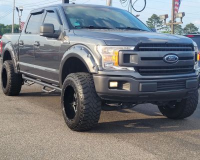 2018 Ford F150 SuperCrew Cab XLT Pickup 4D 5 1/2 ft