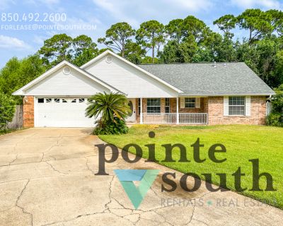 3 Bedroom 2BA 1617 ft Pet-Friendly House For Rent in Destin, FL