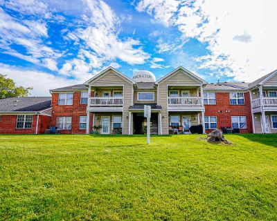 2 Bedroom 1BA 865 ft Pet-Friendly Apartment For Rent in Pendleton, IN