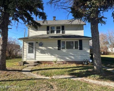 4 Bedroom 2BA 1308 ft Single Family Home For Sale in NORTHWOOD, OH