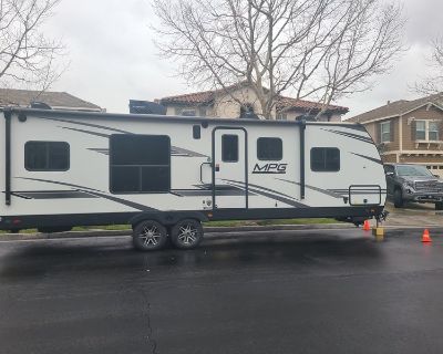 2021 Cruiser RV 2700TH For Sale by Owner in Rancho Cucamonga, California