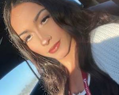 Angie, 20 years, Female. Looking in: Dinuba, Tulare County, CA