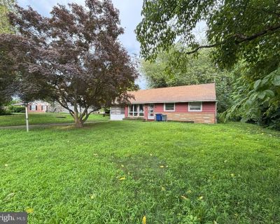 3 Bedroom 1BA 1053 ft Single Family House For Sale in Mount Laurel, NJ