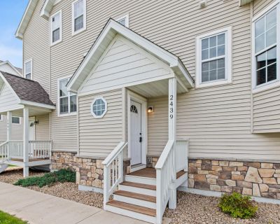 3 Bedroom 2BA 1604 ft Townhouse For Sale in Hudson, WI