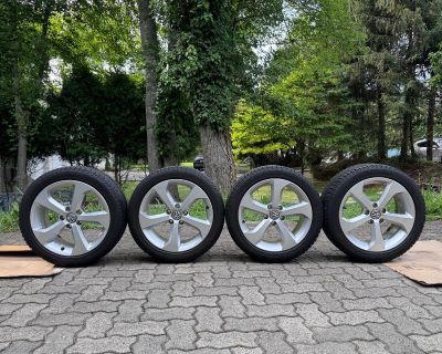 17" VW "Brooklyn" wheels 17x7.5 ET49 with Michelin X-Ice Xi3