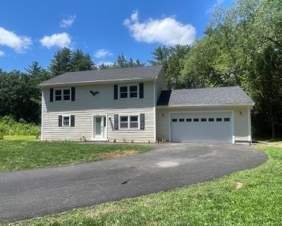 3 Bedroom 2BA 2379 ft Single Family House For Sale in Townsend, MA