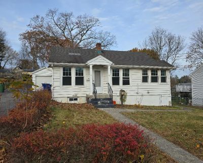 2 Bedroom 1BA 848 ft House For Rent in Waterbury, CT