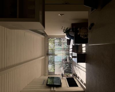 Total rooms: 2. Deposit: $650.00 * Utilities included?: No * Fees apply?: No. No preference. Non-smoking. Not for couples. Furnishings: Unfurnished * Parking: Yes * Living room: No * Broadband included: Yes. Availability Available 05 Nov 2025 Minimum term None Maximum term None. ISO: A ROOMMATE!!! location: fox hills (playa vista/culver city) move in: dec. 1, 2025 or sooner rent: $1,380 not inc...