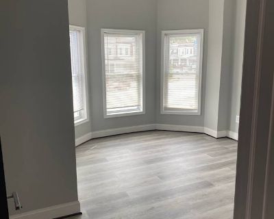 Available on: now. Unfurnished. Parking available * Internet included * LGBTQ+ friendly * Students welcome * 40+ years welcome Vita will require background checks for this room Learn more. Private ROOM Available Monthly Rent: 1BR with SHARED BATH - $550/700 1BR with PRIVATE BATH - $750/800 Security Deposit - same as rent Lease: Units are SINGLE occupancy (1 Person) **$150/month for Double Occup...