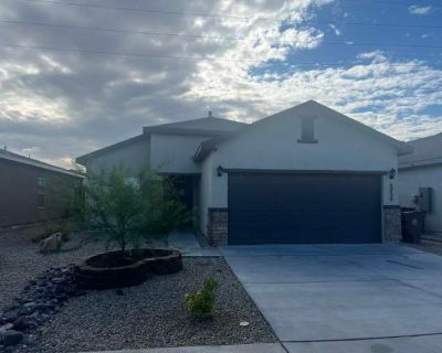 6954 Santa Marta St. With rich history and beautiful cotton fields, Las Cruces is home to agriculture and great weather . In unit laundry Dishwasher Pet friendly Garage Recently renovated Stainless steel Unit Amenities air conditioning dishwasher extra storage in unit laundry recently renovated stainless steel Property Amenities cats allowed dogs allowed pet friendly parking garage. Pets allowe...